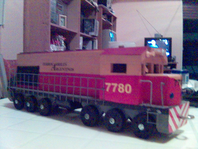 Trenes de madera 03.jpg